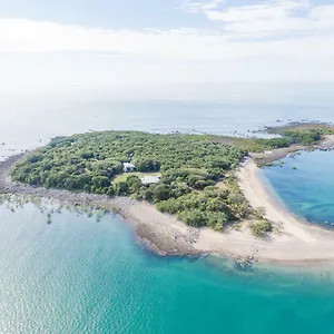  Holiday home Victor Island